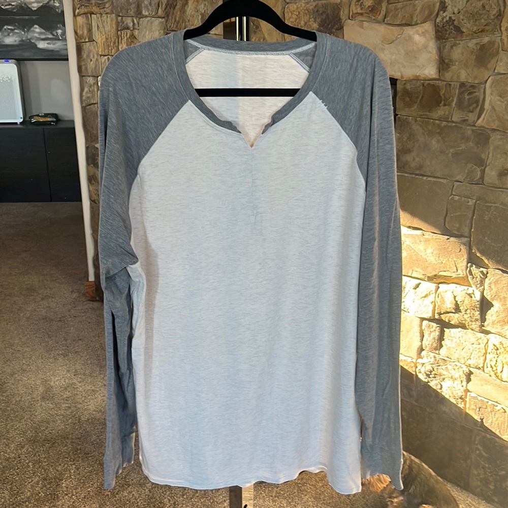 Long sleeve Lululemon shirt